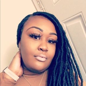 Meet your Posher, Ariana